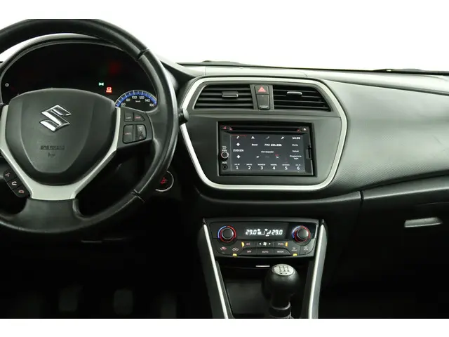 Suzuki S-Cross SX4 1.6 Business Edition Pro 2014 Benzine 47