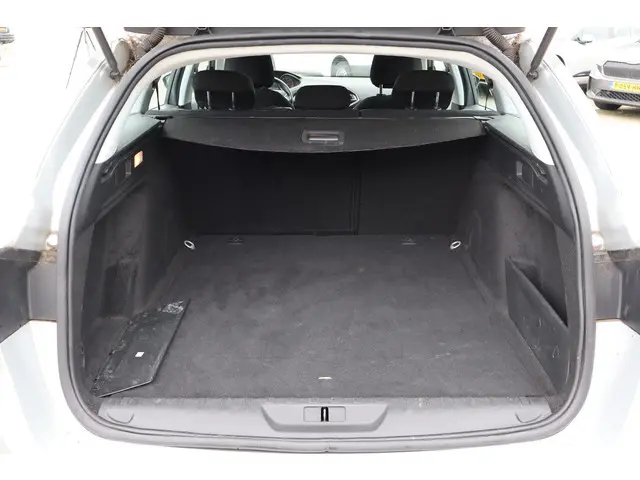 Peugeot 308 1.6 BlueHDi Allure 2016 Diesel 17