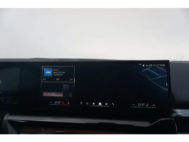 BMW 5 Serie Touring 550e xDrive 2026 Hybride Benzine 24