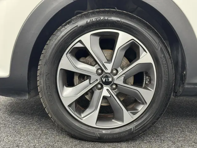 Kia Stonic 1.0 T-GDi DynamicLine 2020 Benzine 35