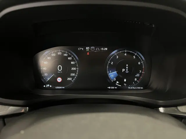 Volvo V60 2.0 B3 Inscription 2021 Benzine 31