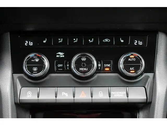 Škoda Karoq 1.5 TSi Business Edition 2020 Benzine 10