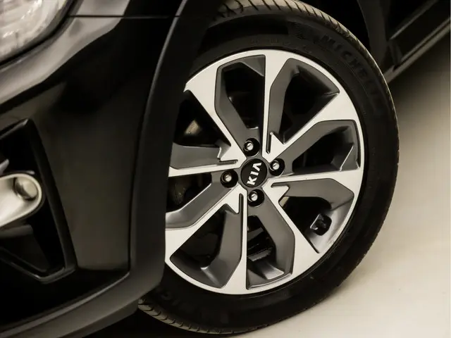Kia Stonic 1.0 T-GDi DynamicLine 2019 Benzine 17