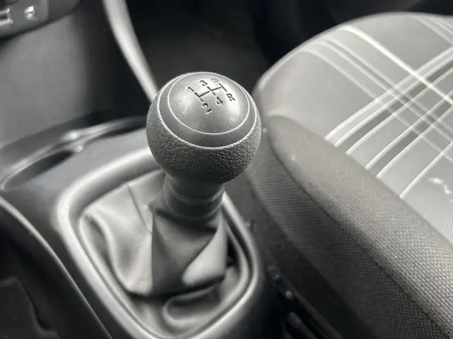 Peugeot 108 1.0 e-VTi Active 2017 Benzine 14