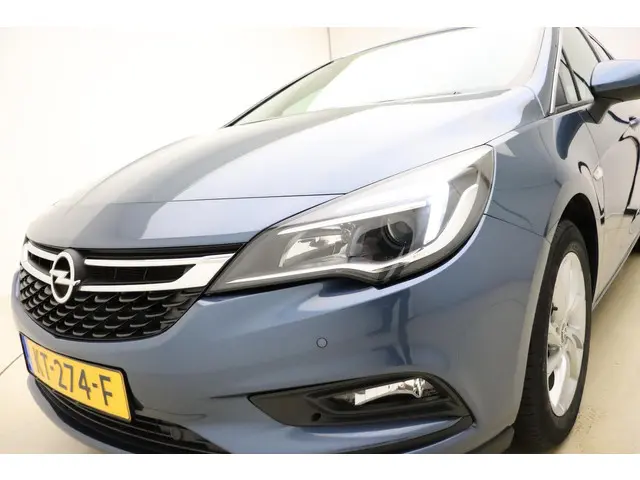 Opel Astra Sports Tourer 1.4 Innovation 2016 Benzine 18