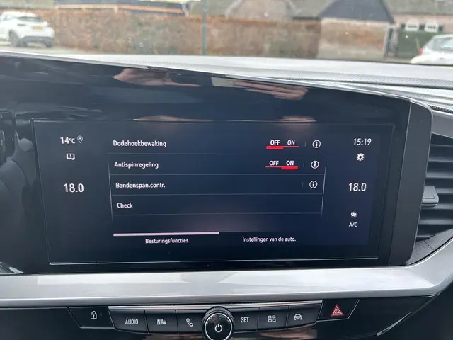 Opel Mokka 1.2 Turbo Business Elegance 2021 Benzine 24