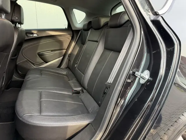 Opel Astra 1.6 Turbo Cosmo 2014 Benzine 5