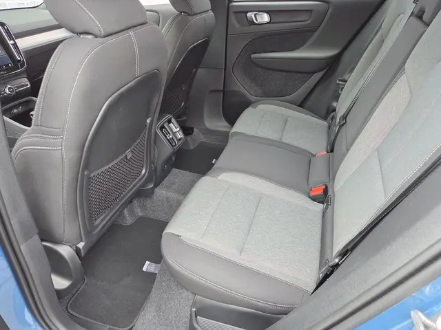 Volvo XC40 B4 197 pk Plus Dark Aut 2025 Benzine 11