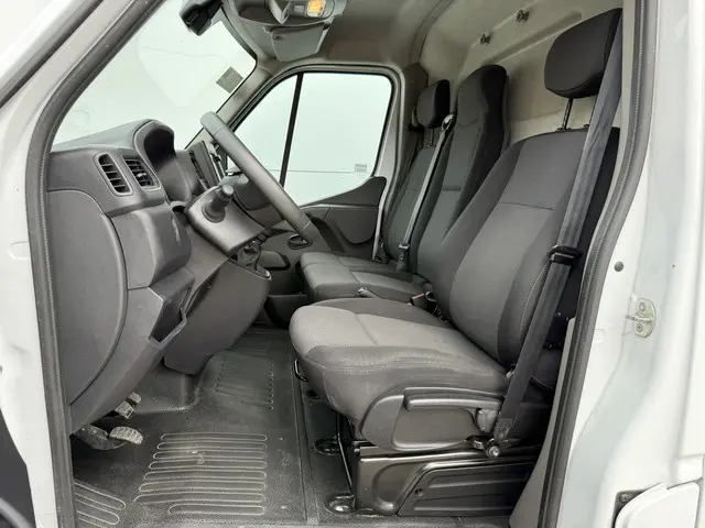 Renault Master T33 2.3 DCI 135PK 2023 Diesel 7