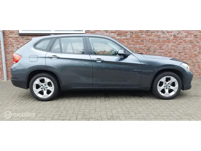 BMW X1 sDrive18i 2013 Benzine 4