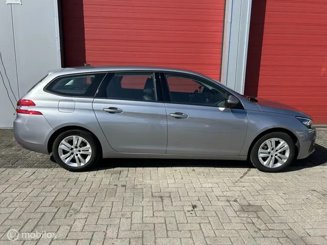 Peugeot 308 SW 1.2 PureTech Active 2019 Benzine 6