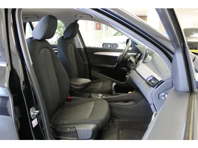 BMW X1 sDrive18d Business Edition 2.0L150PK 2021 Diesel 16