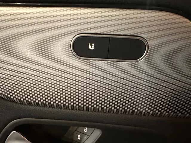 Mercedes-Benz B-Klasse 180 Business Line 2022 Benzine 20