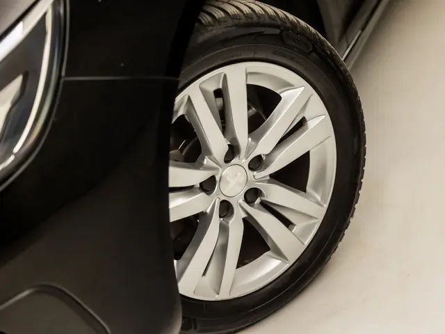 Peugeot 308 SW 1.2 PureTech Sport 2019 Benzine 17