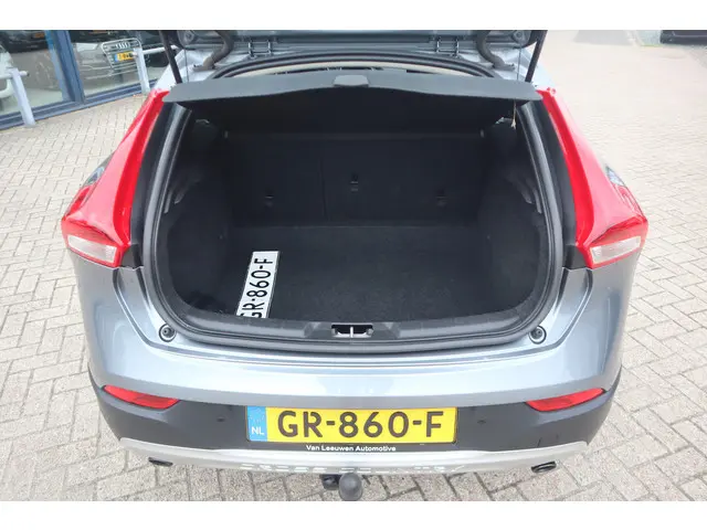 Volvo V40 Cross Country 1.5 T3 Momentum 2015 Benzine 13