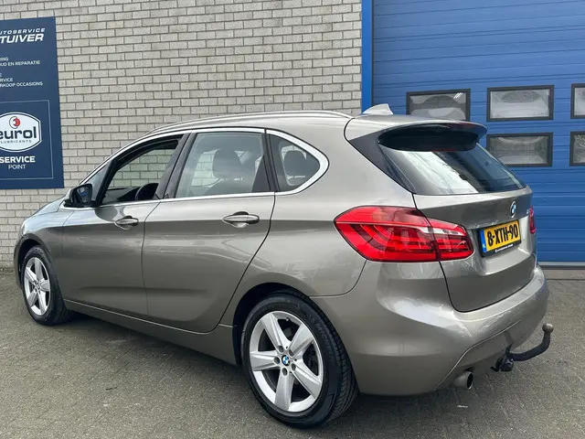 BMW 2 Serie Active Tourer 218i Executive 2014 Benzine 8