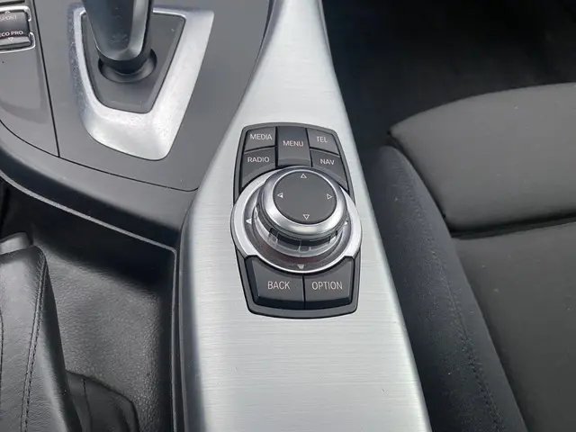 BMW 1 Serie 118i High Executive 2012 Benzine 30