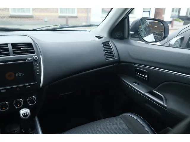 Citroën C4 Aircross 1.6 115 Collection 2014 Benzine 32