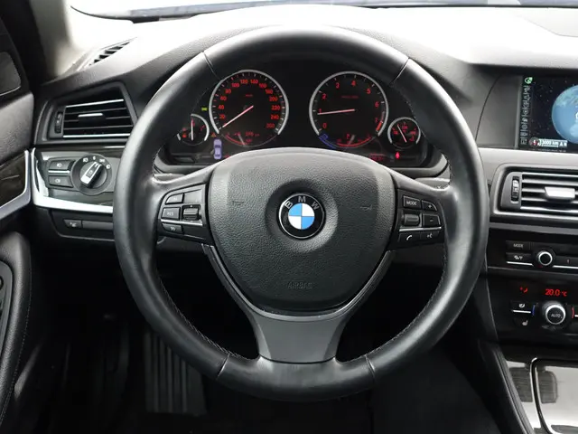 BMW 5 Serie 528i High Executive+ Aut- 2012 Benzine 15