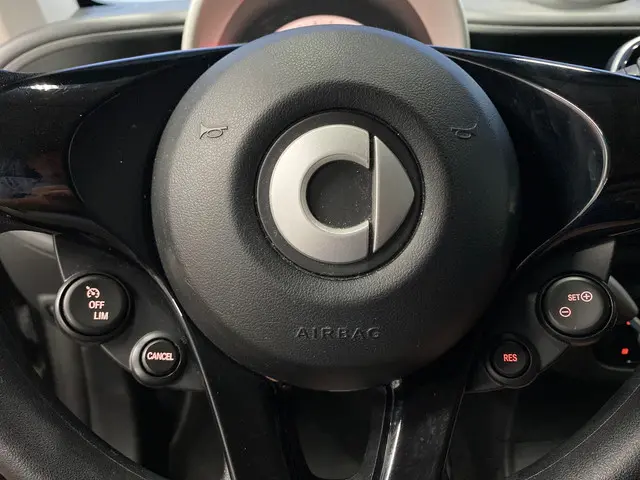 Smart Fortwo 1.0 Business Solution 2018 Benzine 16