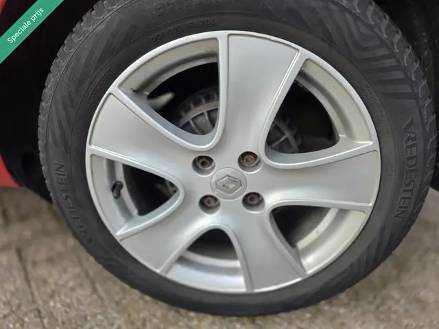 Renault Clio Estate 1.2 Dynamique 2015 Benzine 22