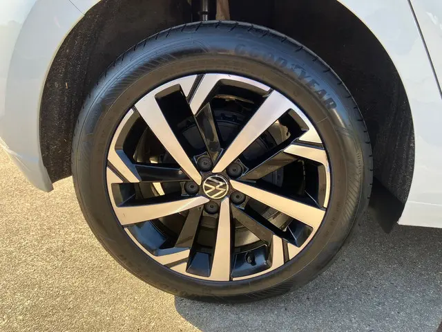 Volkswagen Polo 1.0 TSI Life PDC/ CARPLAY 2021 Benzine 21