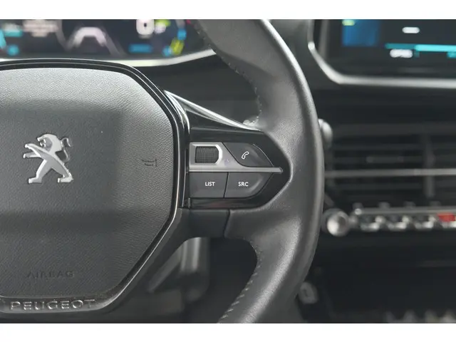 Peugeot e-2008 EV Allure Pack 50 kWh 2022 Elektrisch 34
