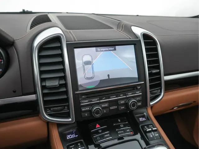 Porsche Cayenne 4.2 D S 2013 Diesel 14