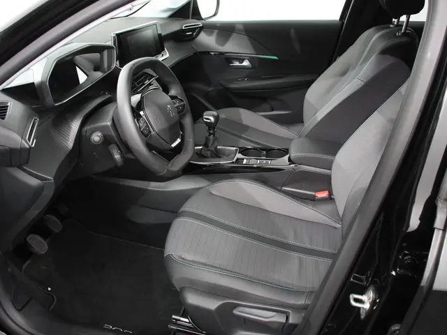 Peugeot 208 1.2 PureTech Allure Pack 2023 Benzine 27