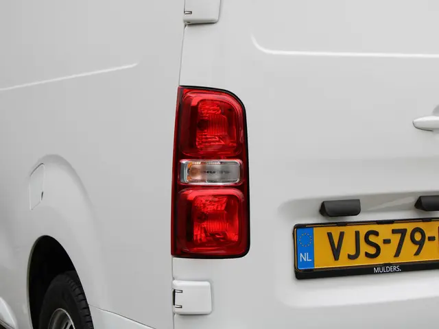 Peugeot Expert 1.5 BlueHDI 100 Long Premium 2021 Diesel 21