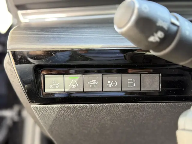 Peugeot 508 1.6 HYbrid 225 GT 2024 Hybride Benzine 32