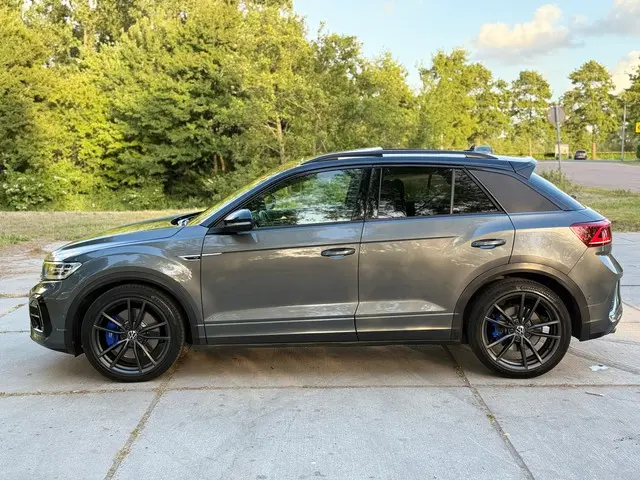 Volkswagen T-Roc 2.0 TSI 4Motion R 2022 Benzine 19