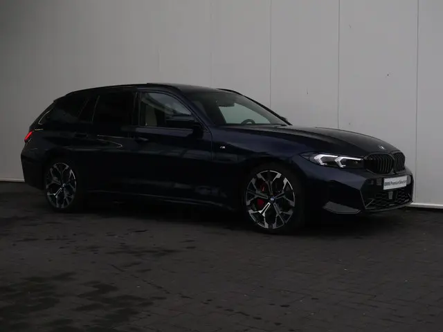 BMW 3 Serie Touring 330e 2025 Hybride Benzine 7
