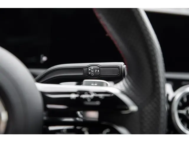 Mercedes-Benz CLA 180 AMG Line 2024 Benzine 47