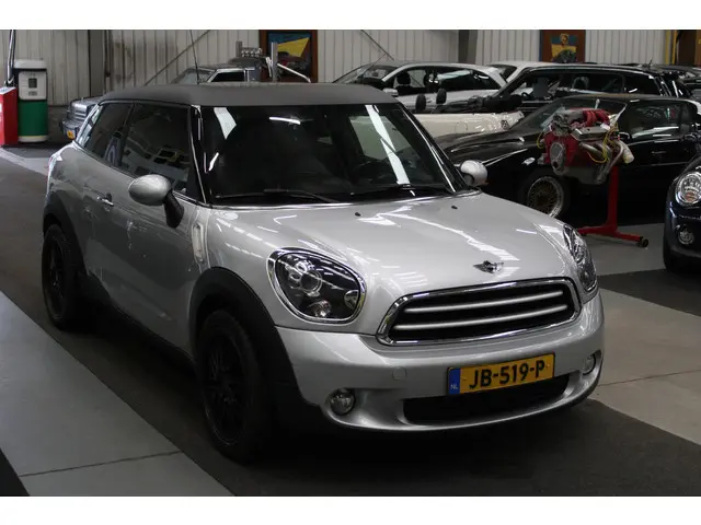 MINI Paceman 2
