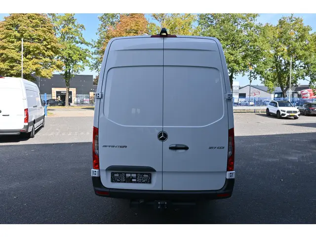 Mercedes-Benz Sprinter 317 CDI DC L3H2 Pro 2024 Diesel 10