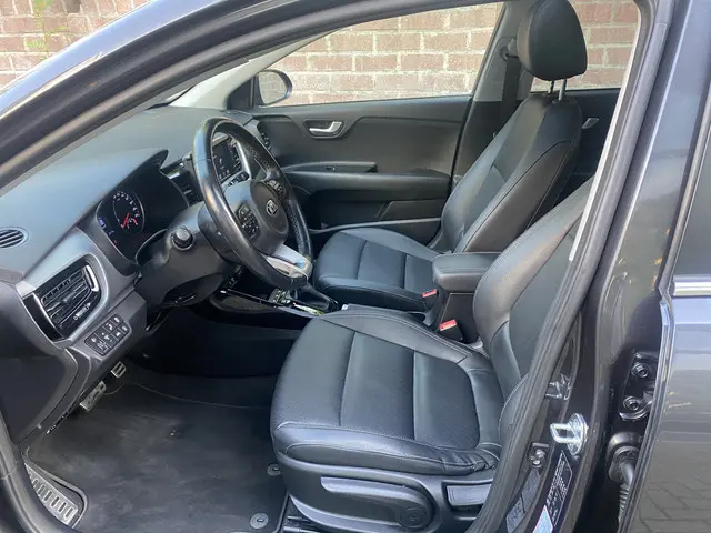 Kia Stonic 1.0 T-GDi ExecutiveLine 2019 Benzine 8
