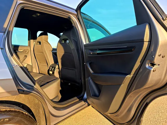 Škoda Karoq 1.5 TSI ACT Sportline Business 2024 Benzine 39