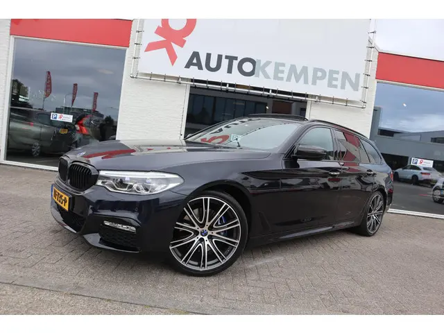 BMW 5 Serie Touring 530i High Executive 2018 Benzine 32