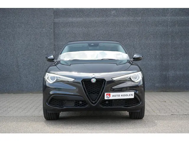 Alfa Romeo Stelvio 2.0 T AWD First Edition 2018 Benzine 11