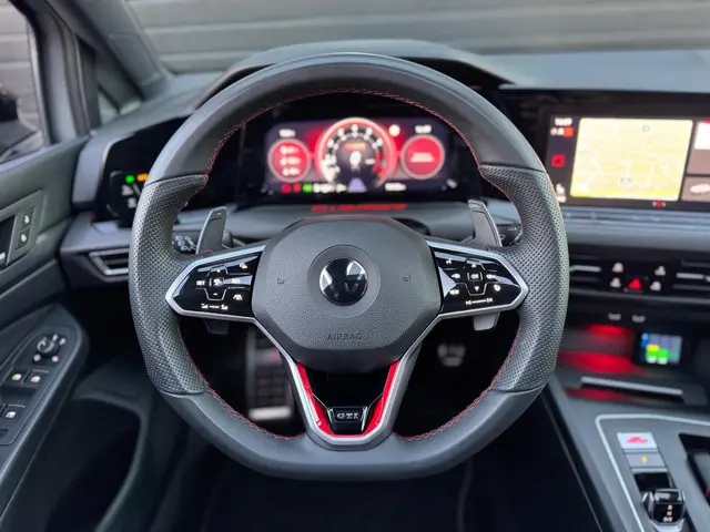 Volkswagen Golf 2.0 TSI GTI Clubsport 2021 Benzine 44