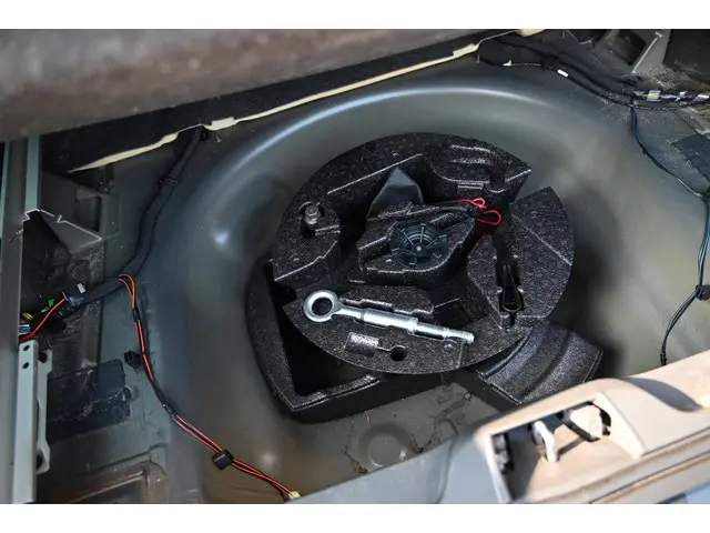 Volvo V70 2.0 T4 Dynamic Edition 2015 Benzine 47