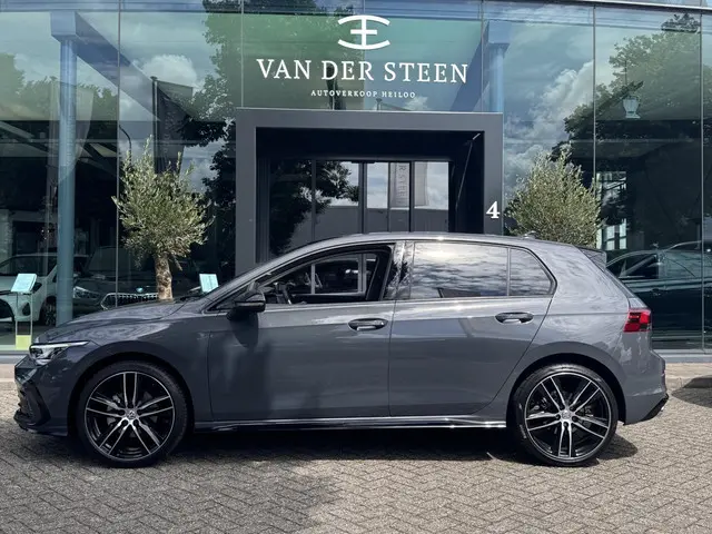Volkswagen Golf 1.0 eTSI Life 2024 Benzine 5