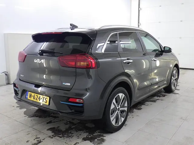 Kia e-Niro EXECUTIVELINE 64 KWH 2021 Elektrisch 3