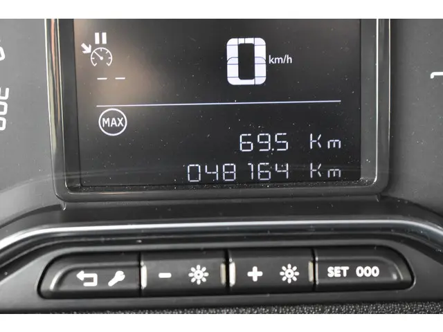 Citroën C3 PureTech 110 S&S Shine 2018 Benzine 14