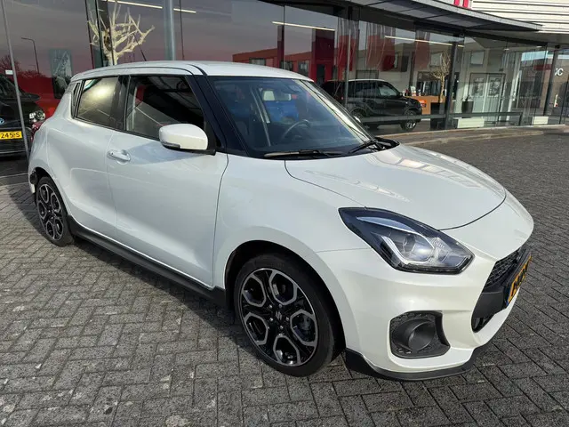 Suzuki Swift 1.4 Sport Smart Hybrid 2022 Hybride Benzine 2