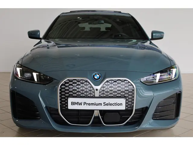 BMW i4 eDrive40 2025 Elektrisch 4