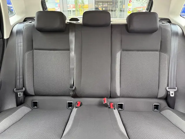 Volkswagen Polo 1.0 TSI Life Edition 2024 Benzine 14