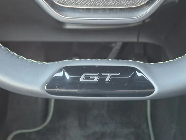 Peugeot 2008 1.2 Hybrid 145 GT 2025 Hybride Benzine 39