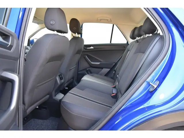 Volkswagen T-Roc 1.5 TSI Style 2019 Benzine 12